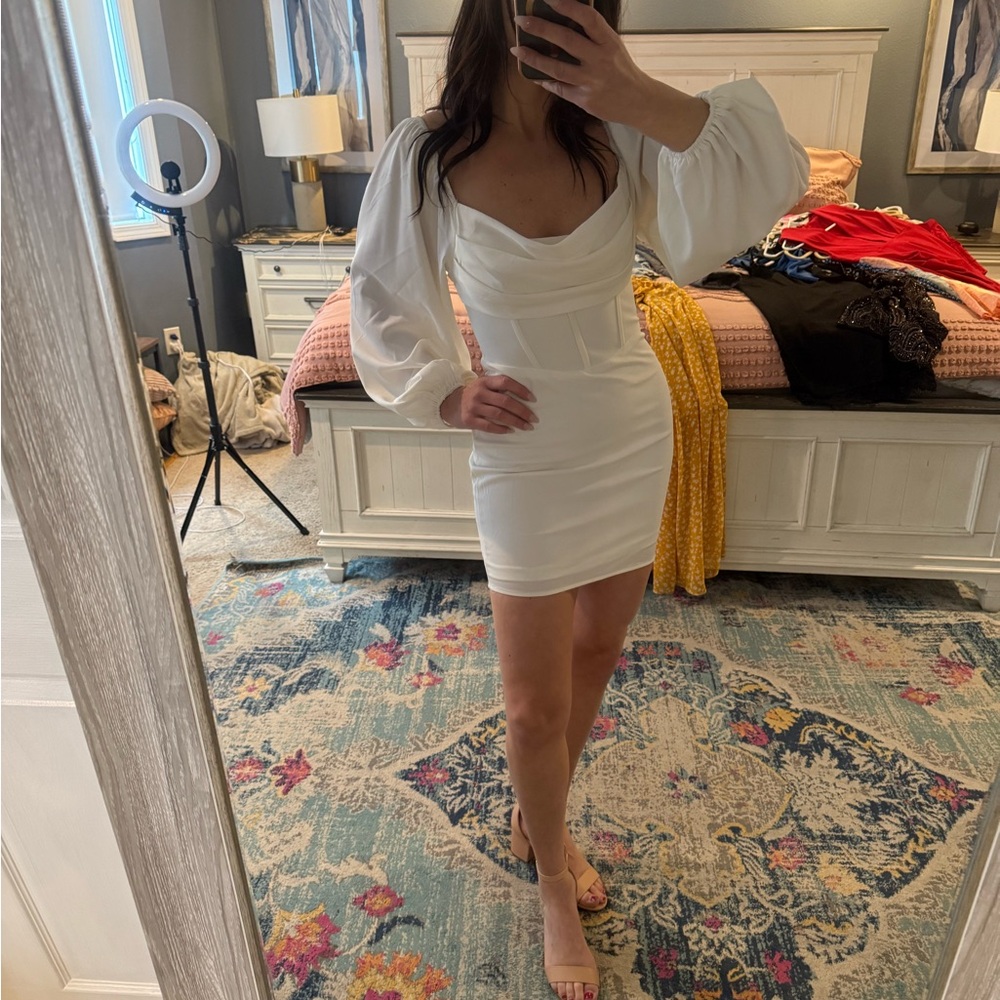 Princess Polly, NWT white body con, balloon sleeve cocktail dress.